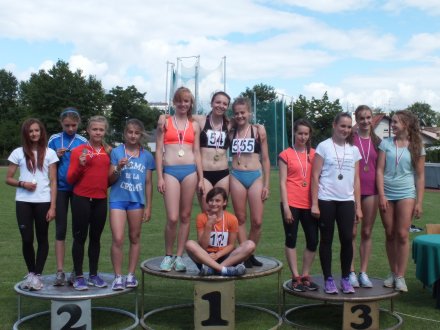 LA-sztafeta2014-podium
